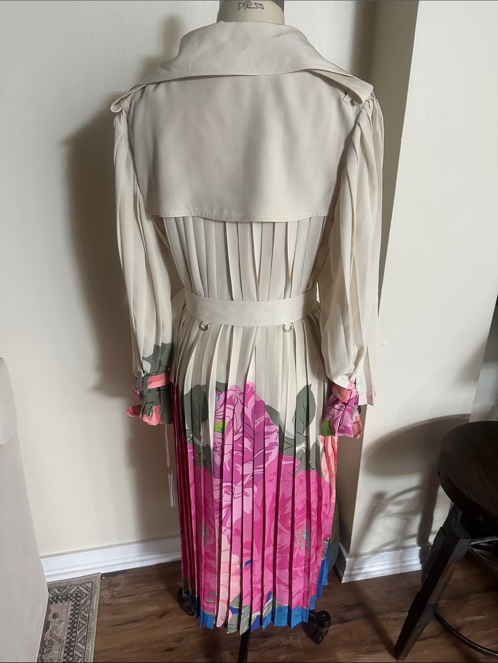 VALENTINO GARAVANI
Cropped Polo Carving Mussoline Top - Picture 6 of 15